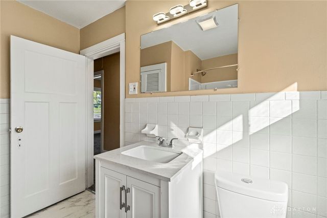 212 E Beechwood Avenue, Dayton, OH 45405