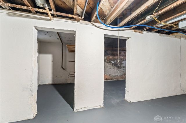 212 E Beechwood Avenue, Dayton, OH 45405