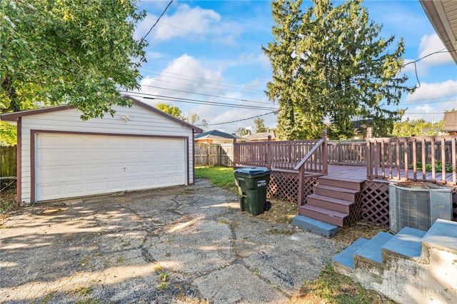 212 E Beechwood Avenue, Dayton, OH 45405