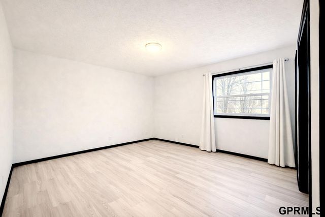 2610 Jack Pine Street, Bellevue, NE 68123