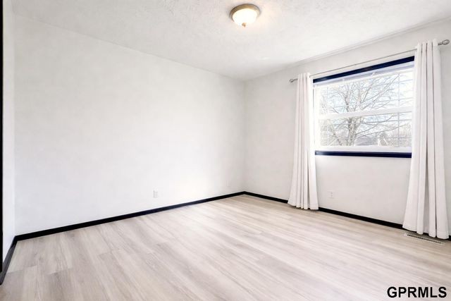 2610 Jack Pine Street, Bellevue, NE 68123