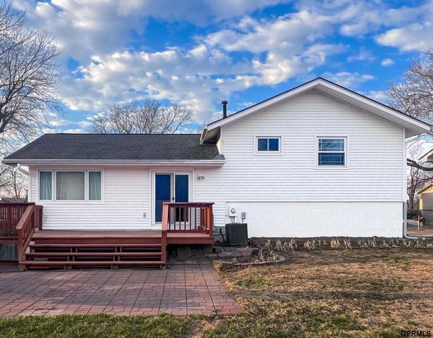 2610 Jack Pine Street, Bellevue, NE 68123