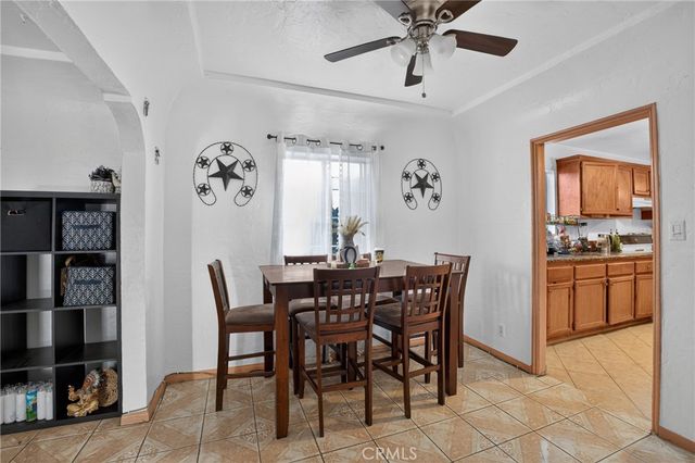 6856 Laurel Canyon Boulevard, North Hollywood, CA 91605