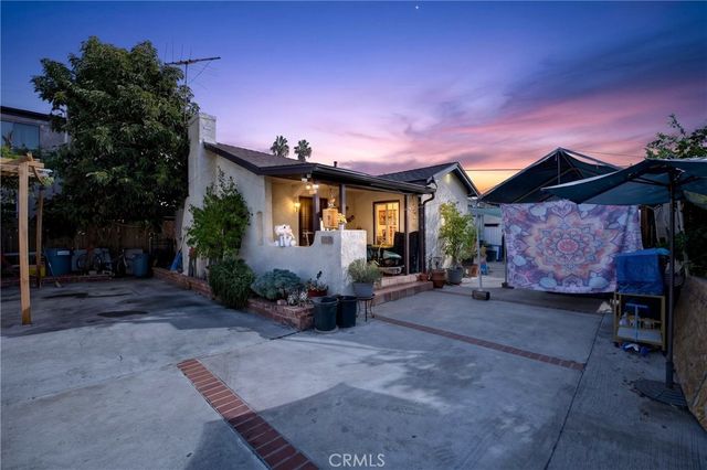 6856 Laurel Canyon Boulevard, North Hollywood, CA 91605