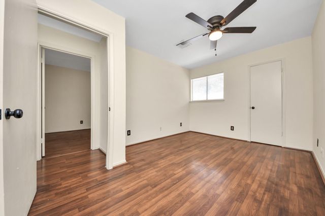 9001 Imogene Street A, Houston, TX 77036