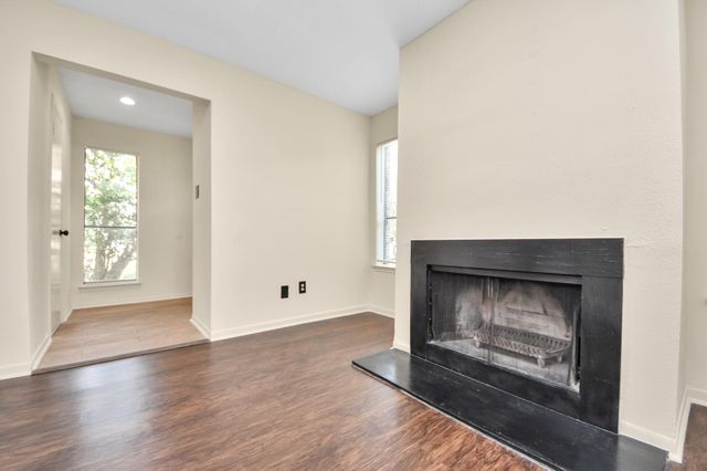 9001 Imogene Street A, Houston, TX 77036