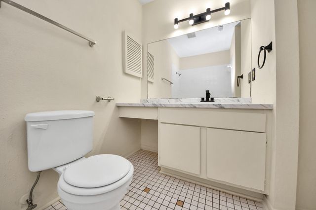 9001 Imogene Street A, Houston, TX 77036