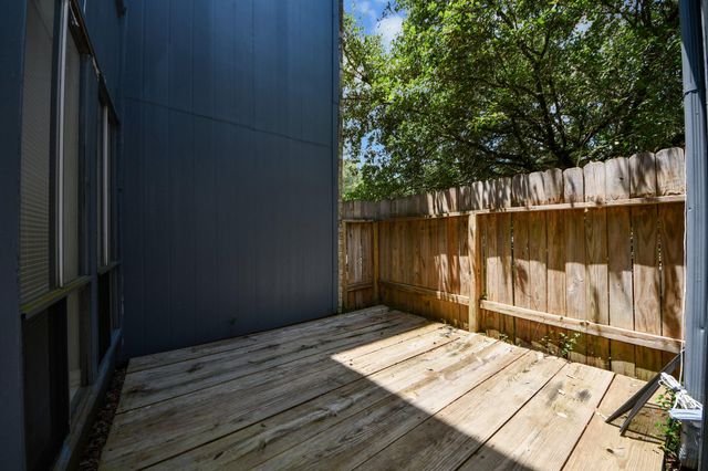 9001 Imogene Street A, Houston, TX 77036