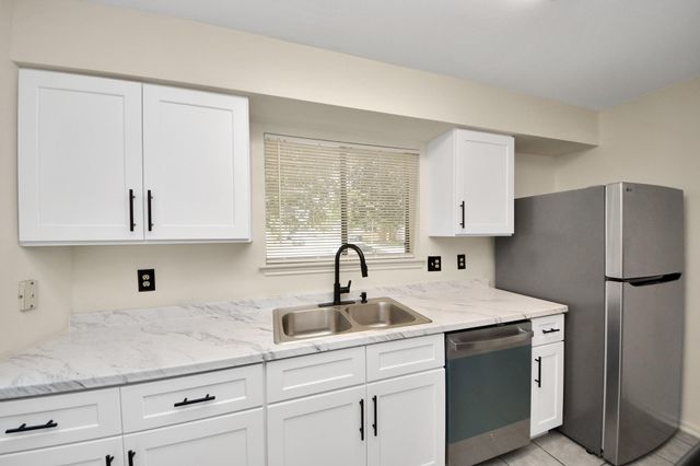 9001 Imogene Street A, Houston, TX 77036