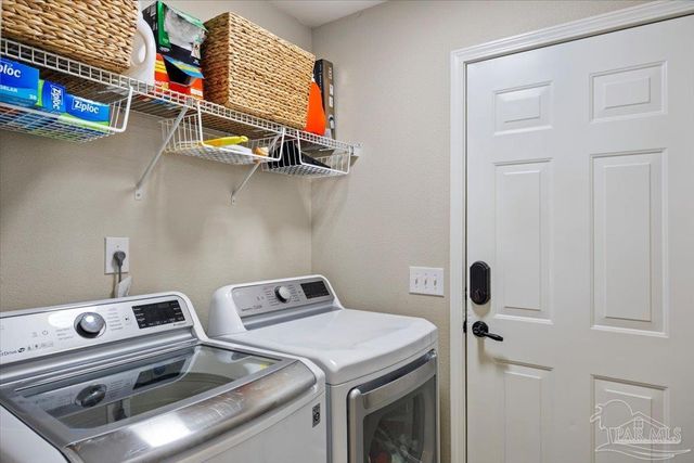 1226 Harrison Ave, Gulf Breeze, FL 32563