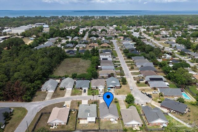 1226 Harrison Ave, Gulf Breeze, FL 32563