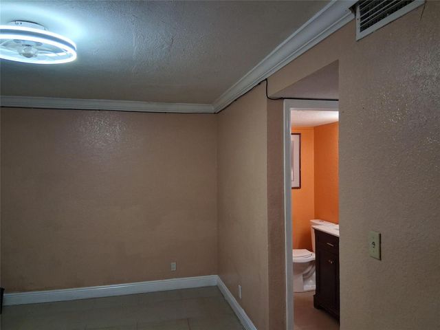 1349 Seaview, North Lauderdale, FL 33068