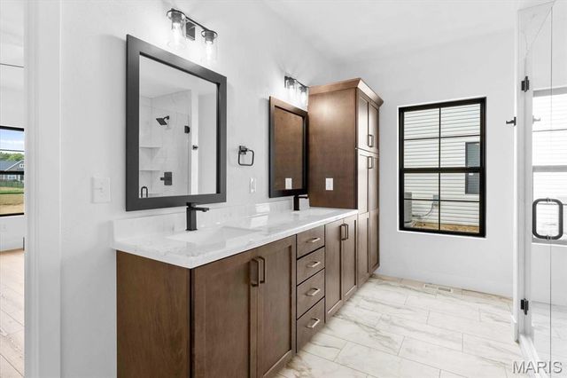 817 Golden Bell Lane, O'fallon, IL 62269