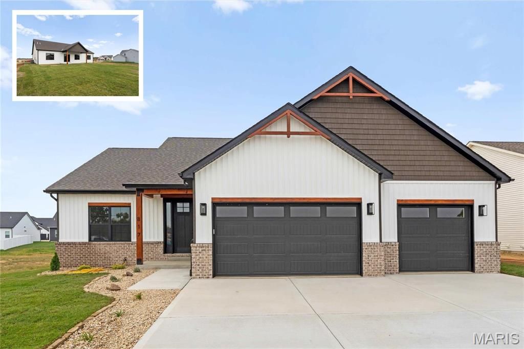 817 Golden Bell Lane, O'fallon, IL 62269