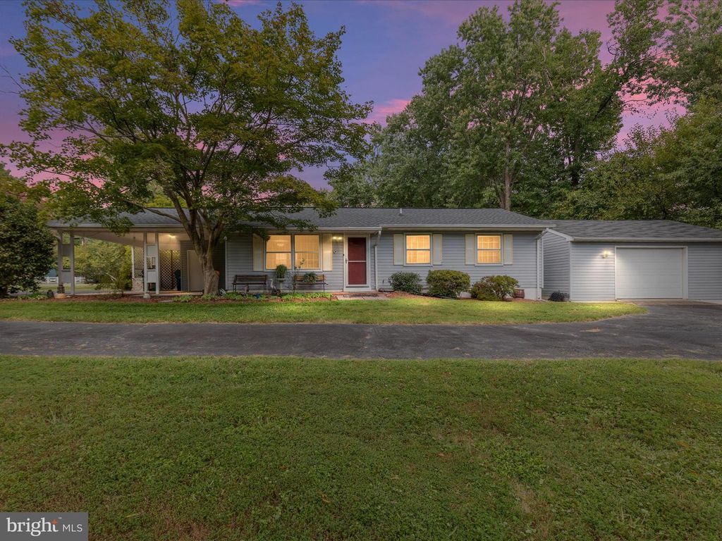 8213 KEELER ST, Alexandria, VA 22309