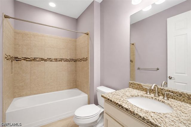 14329 Tuscany Pointe CV, Naples, FL 34120