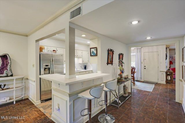 1 Eastbrooke Street, Jackson, MS 39216