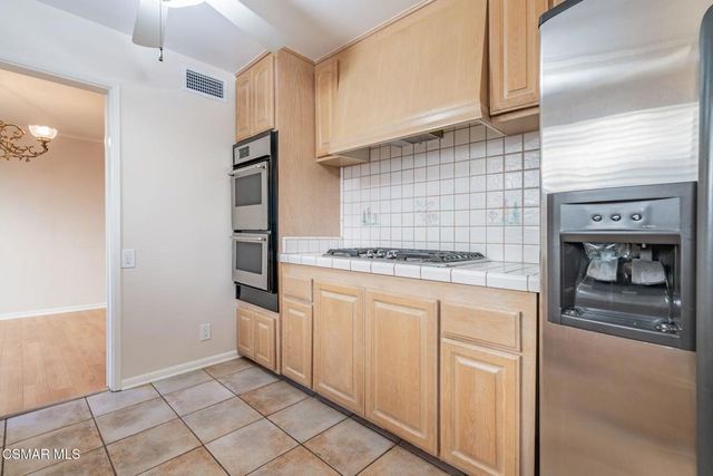 24229 Highlander Road, West Hills, CA 91307