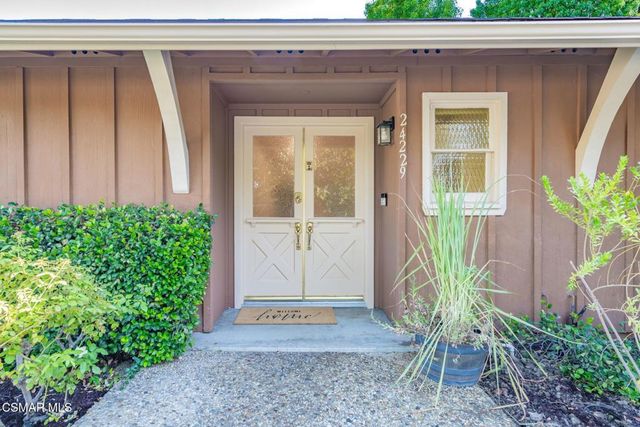 24229 Highlander Road, West Hills, CA 91307