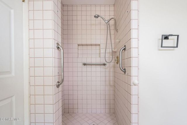 24229 Highlander Road, West Hills, CA 91307