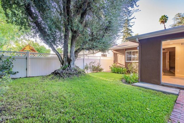 24229 Highlander Road, West Hills, CA 91307
