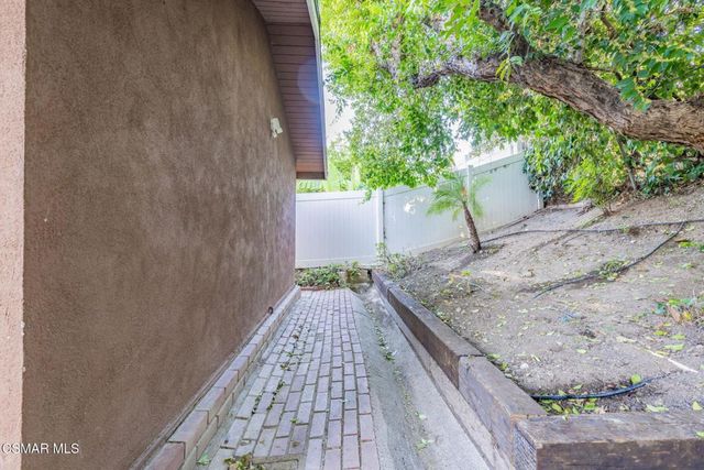 24229 Highlander Road, West Hills, CA 91307