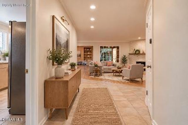 24229 Highlander Road, West Hills, CA 91307