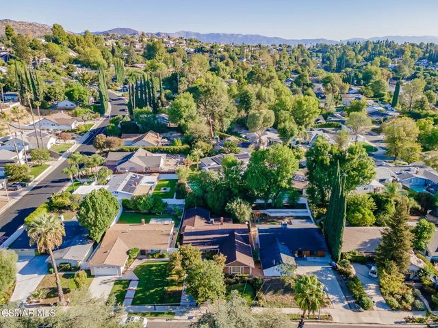 24229 Highlander Road, West Hills, CA 91307
