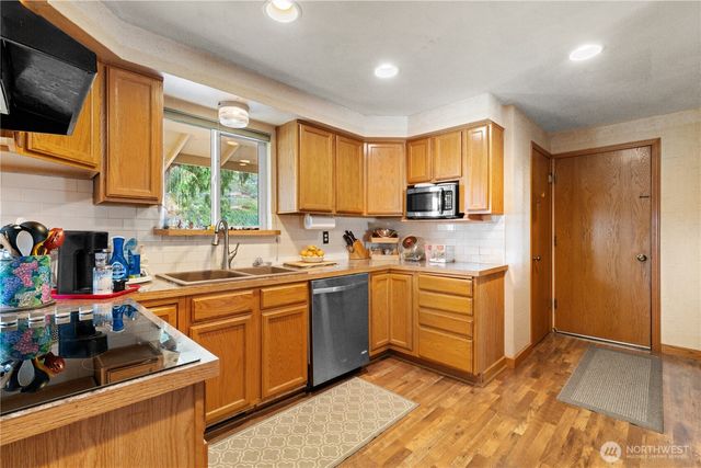 2905 208th Street E, Spanaway, WA 98387