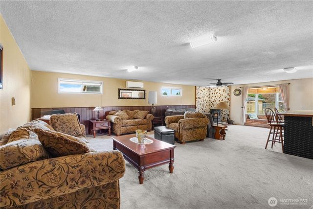 2905 208th Street E, Spanaway, WA 98387