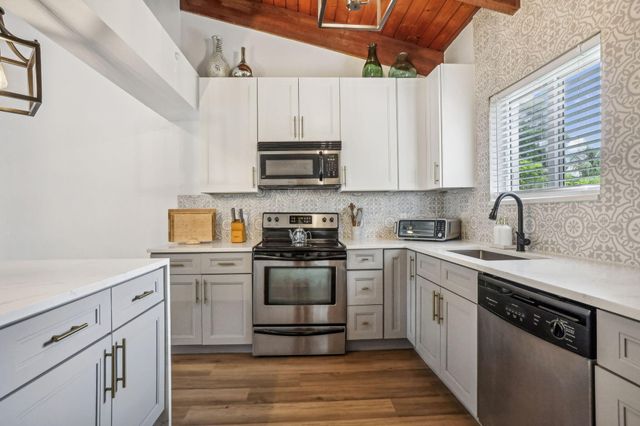 2541 Southridge Road, Delray Beach, FL 33444