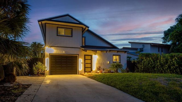 2541 Southridge Road, Delray Beach, FL 33444