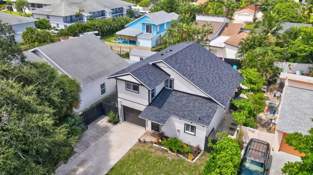 2541 Southridge Road, Delray Beach, FL 33444