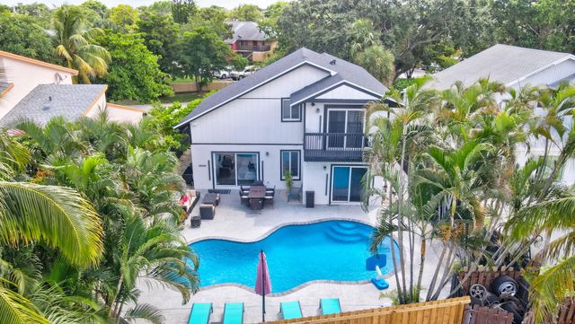 2541 Southridge Road, Delray Beach, FL 33444