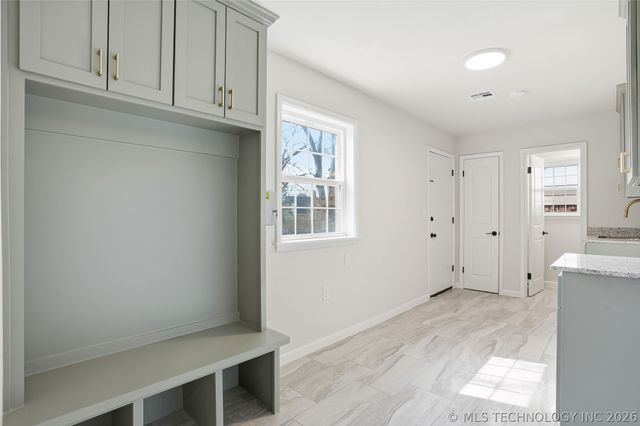 6082 E 56th Street, Tulsa, OK 74135