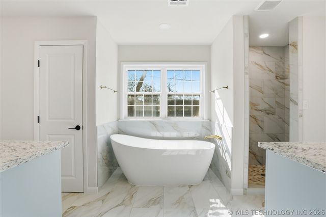 6082 E 56th Street, Tulsa, OK 74135