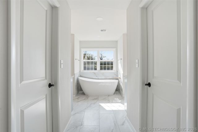 6082 E 56th Street, Tulsa, OK 74135