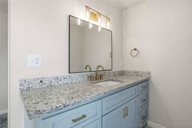 6082 E 56th Street, Tulsa, OK 74135