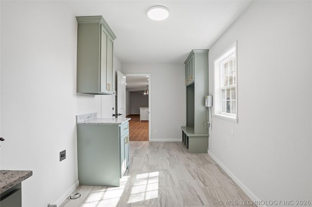 6082 E 56th Street, Tulsa, OK 74135