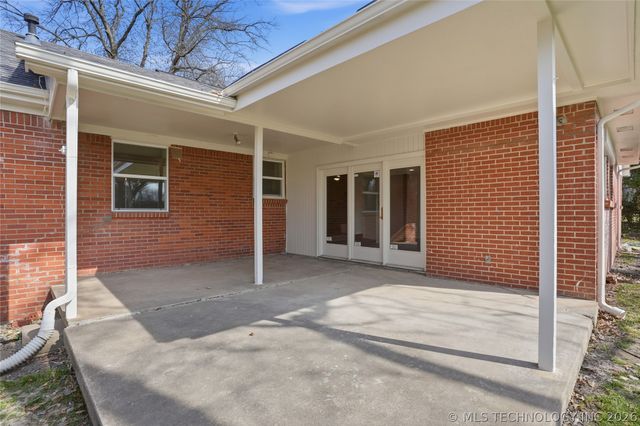 6082 E 56th Street, Tulsa, OK 74135