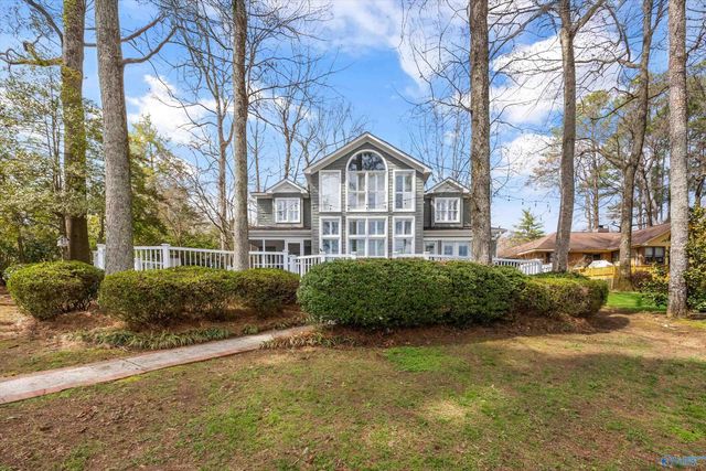 29 Lake Breeze, Guntersville, AL 35976