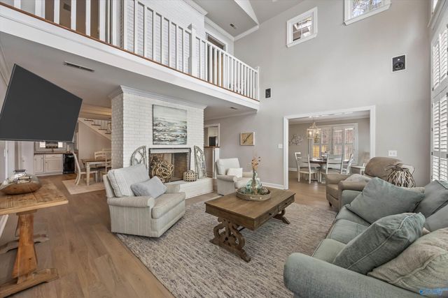 29 Lake Breeze, Guntersville, AL 35976