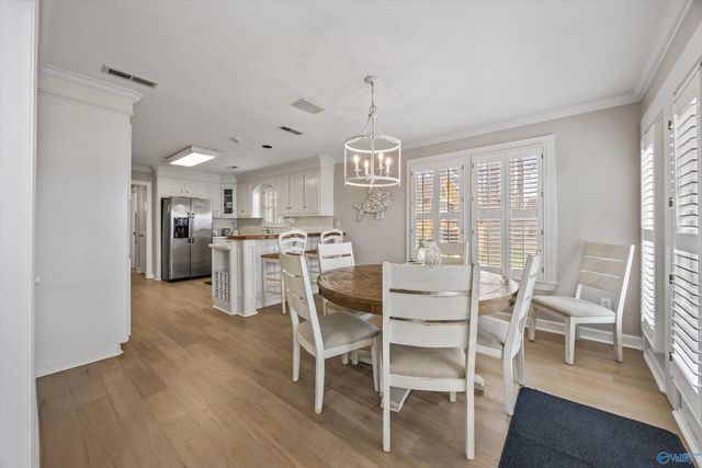 29 Lake Breeze, Guntersville, AL 35976