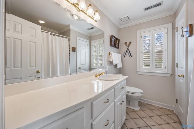 29 Lake Breeze, Guntersville, AL 35976