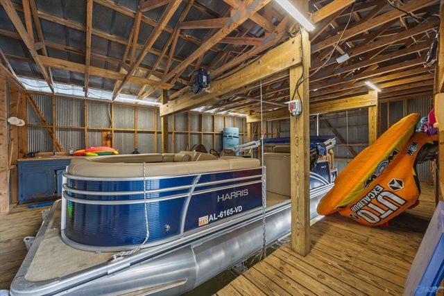 29 Lake Breeze, Guntersville, AL 35976