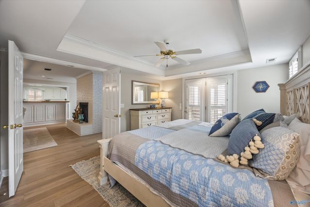 29 Lake Breeze, Guntersville, AL 35976