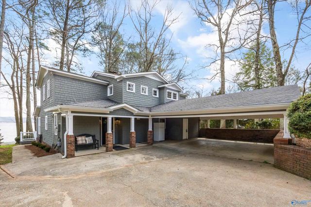 29 Lake Breeze, Guntersville, AL 35976