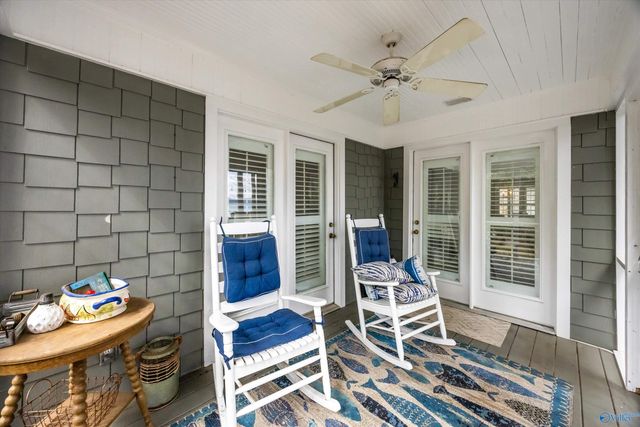 29 Lake Breeze, Guntersville, AL 35976