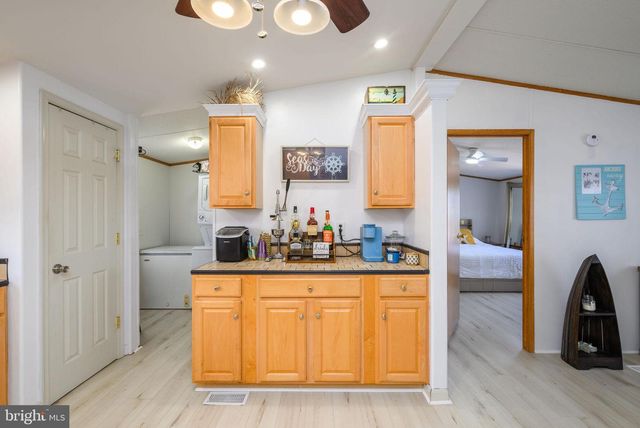 1 HARBOR RD, Millsboro, DE 19966