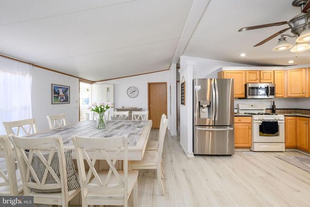 1 HARBOR RD, Millsboro, DE 19966